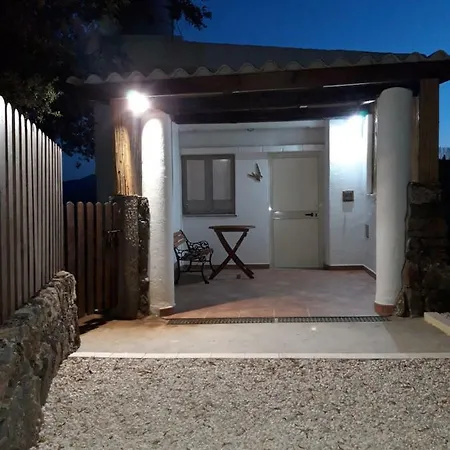 Casa Toloi * Dorgali